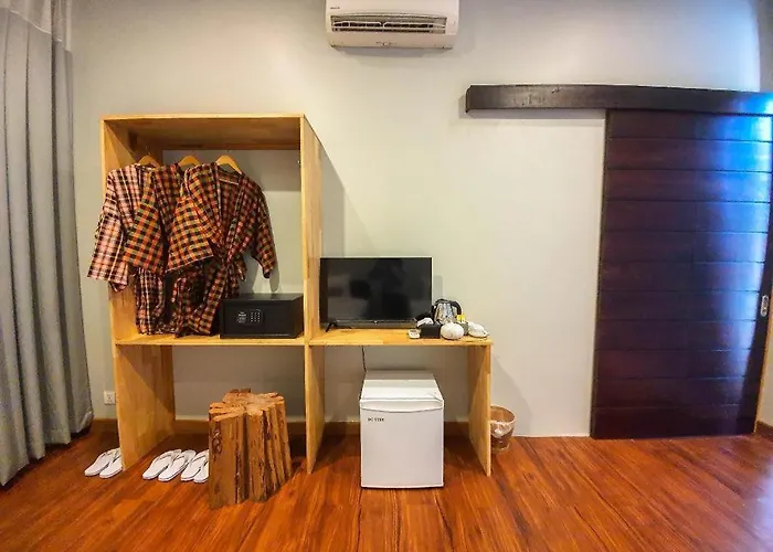 Veha Retreat And 3*